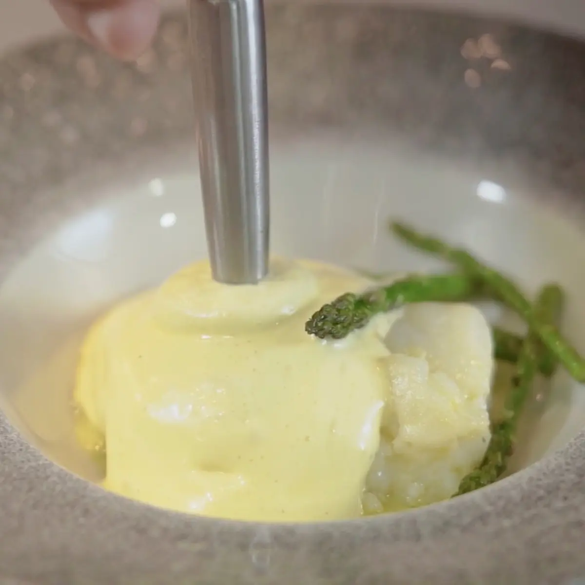creation thumb for Cod confited in EVOO, pilpil foam and sautéed asparagus