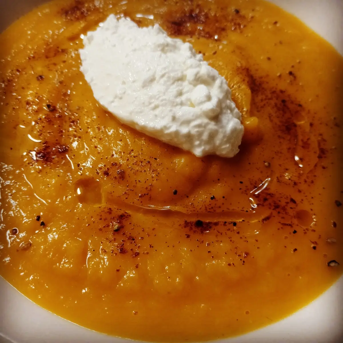 creation thumb for Crema de calabaza, ricotta salada y nuez moscada.