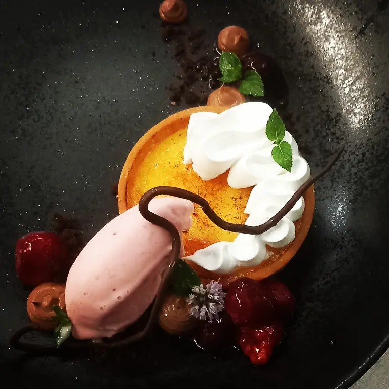 creation thumb for Creme brulee, sorbet, berries and ganashe