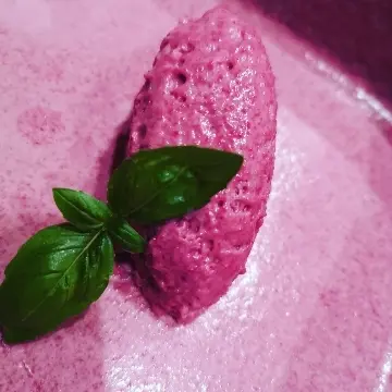 creation thumb for Beetroot mousse with ruby chocolate