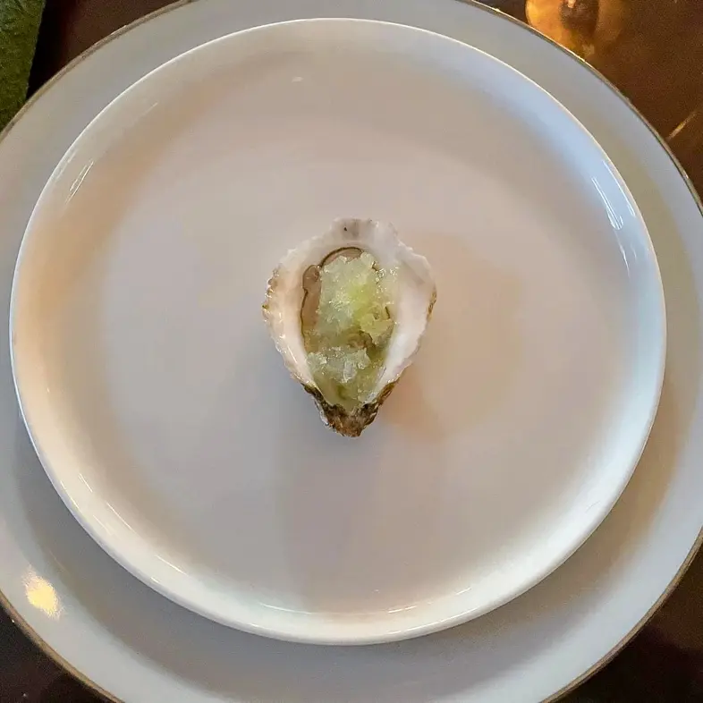 creation thumb for Oysters with Gin & Tonic Granita