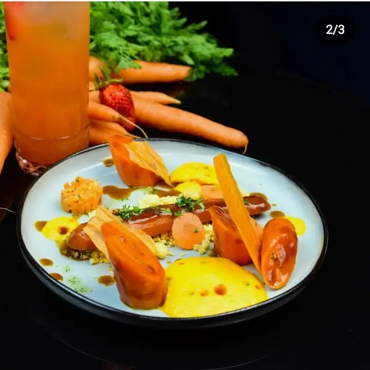 creation thumb for Roasted carrot, smoked carrot purée, gouda crumble