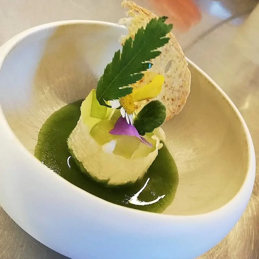 creation thumb for Kefir cheese, sour apple and celery sauce