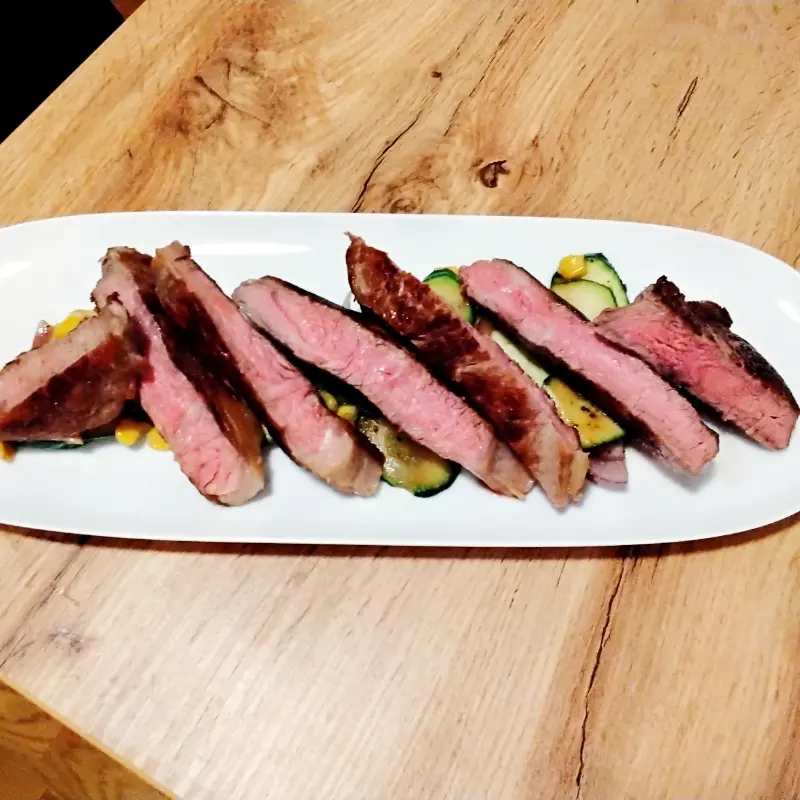 creation thumb for Sirloin steak/Summer vegetables