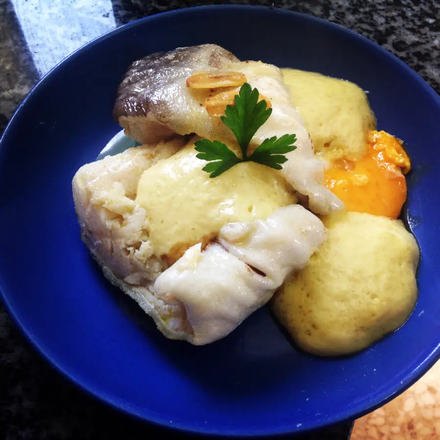 creation thumb for Bacalao,espuma de pil -Pil y yema de huevo