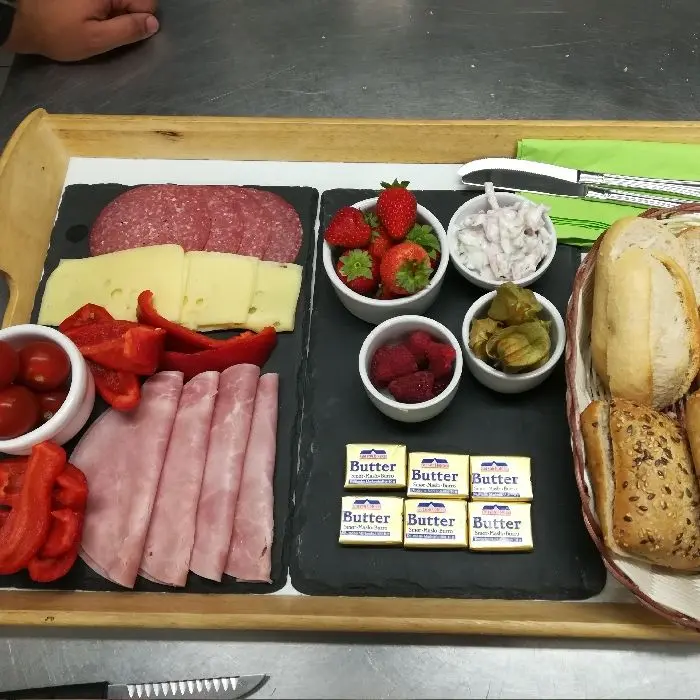 creation thumb for Dessert vom Service 1. Für eine schwangere Spätanreise ein Mitternachtsimbiß zaubern? Service kein Problem.