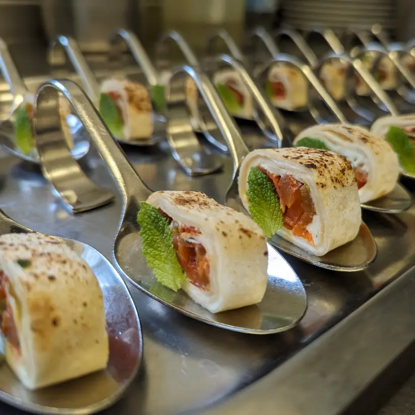 creation thumb for Chorizo ​​wrap, burnt peppers, cream cheese, mint