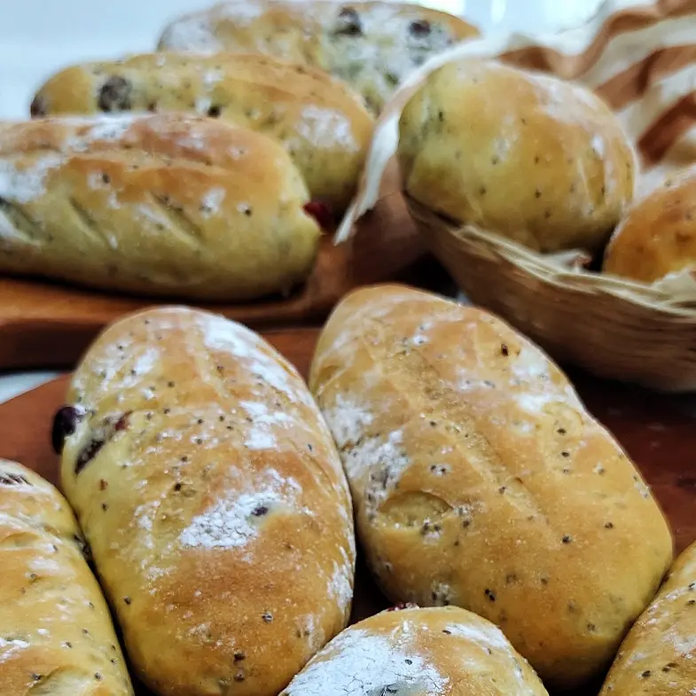 creation thumb for Cranberries bread