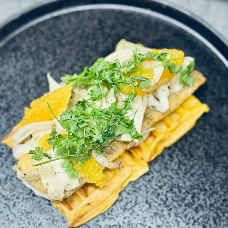 creation thumb for Knuspriges Zanderfilet Fenchel-Orangen-Salat Karfoffelwaffel