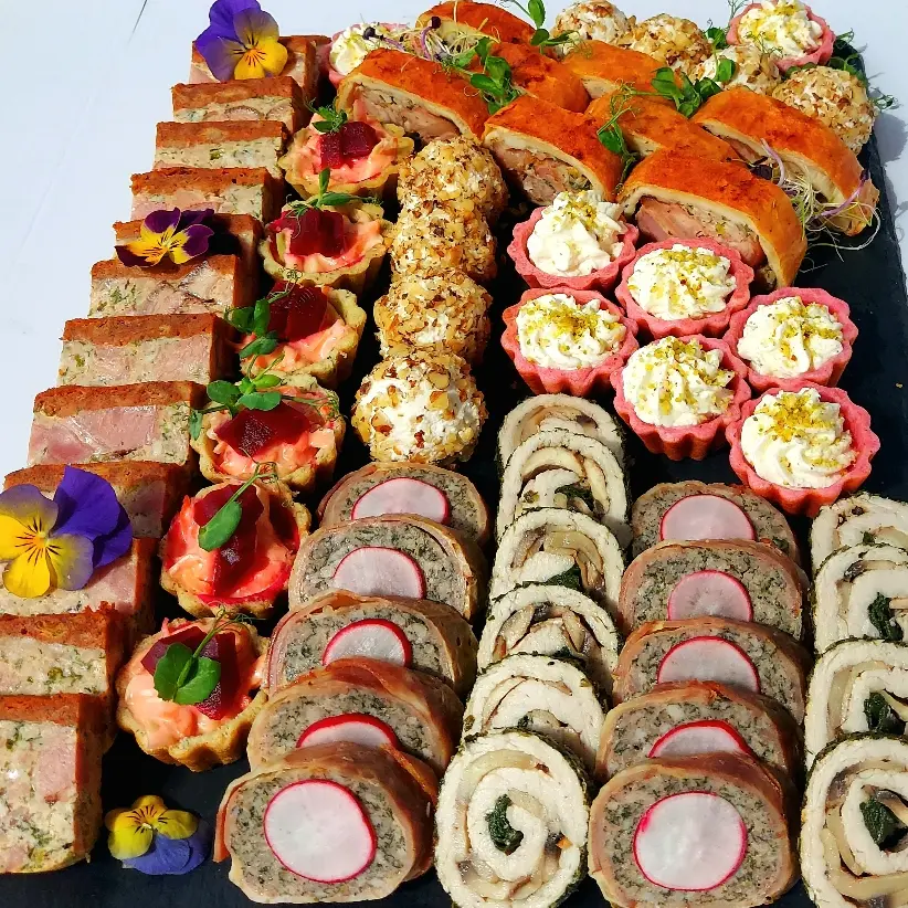 creation thumb for Easter Cold Platter