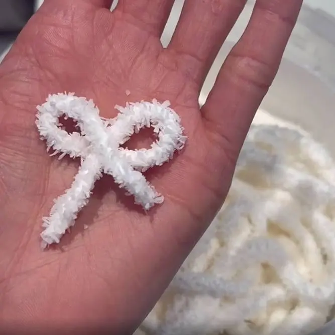 creation thumb for Christmas marshmallow tinsel