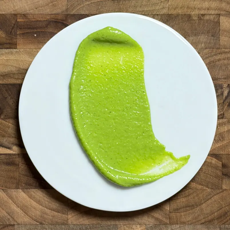 Pea and herb purée