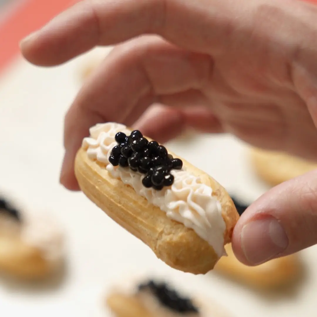 creation thumb for Éclair Salado con Salmón Ahumado Cremoso