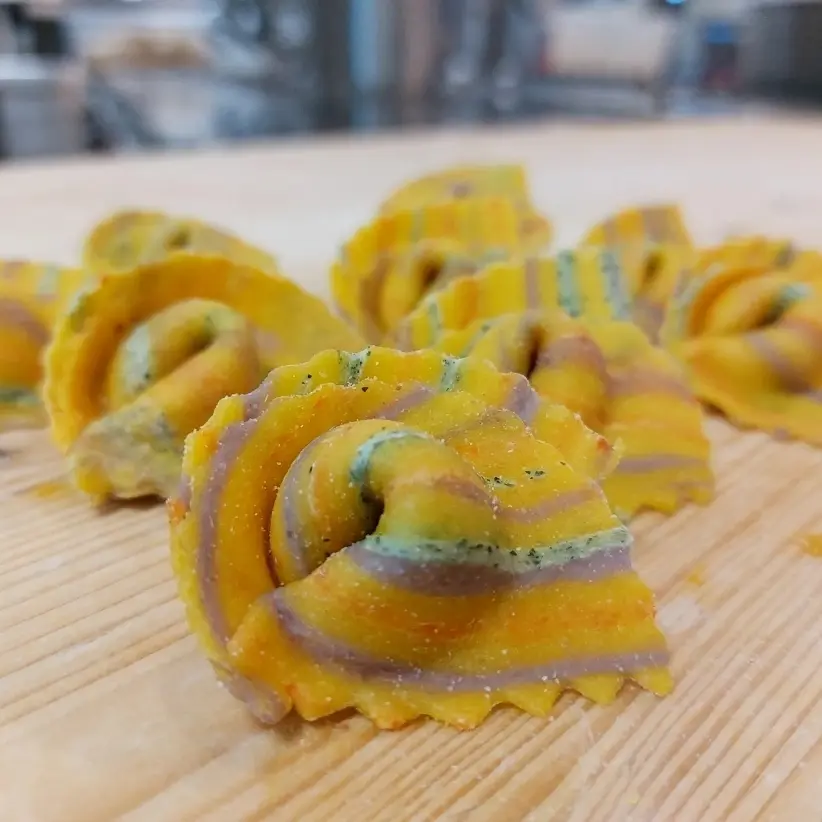 creation thumb for Multi color tortellini 🥟