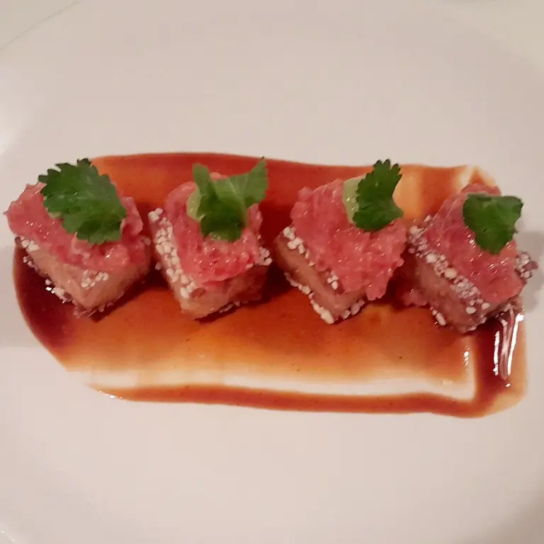 creation thumb for Spicy tuna on crunchy rice