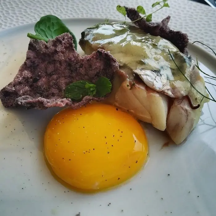creation thumb for Ombrina, egg and black rice