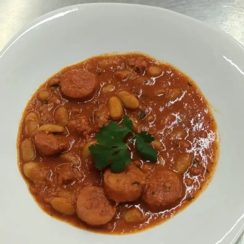 creation thumb for Beans with Spanish chorizo ​​and sausage