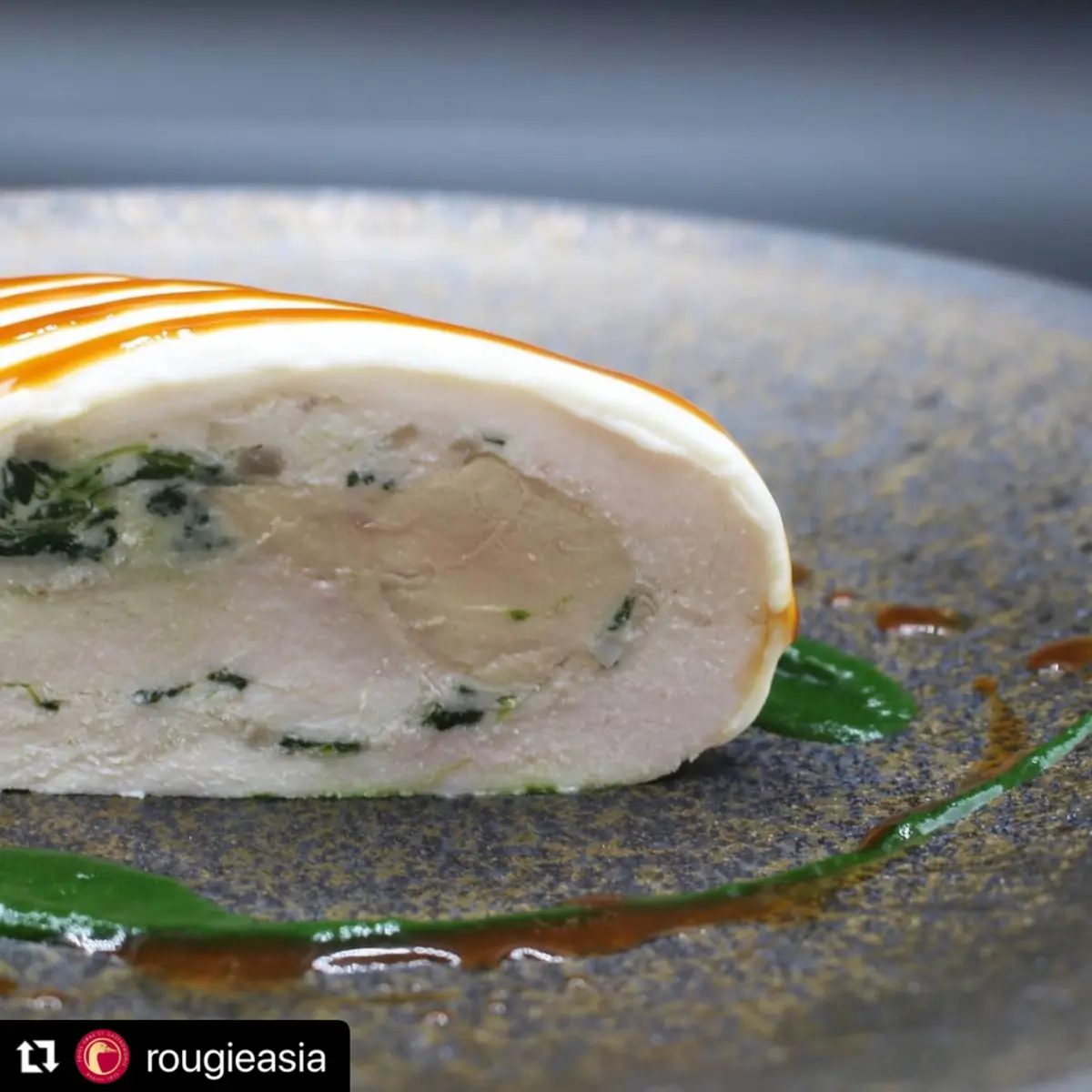 creation thumb for Chicken breast in “chaud-froid” stuffed with foie gras