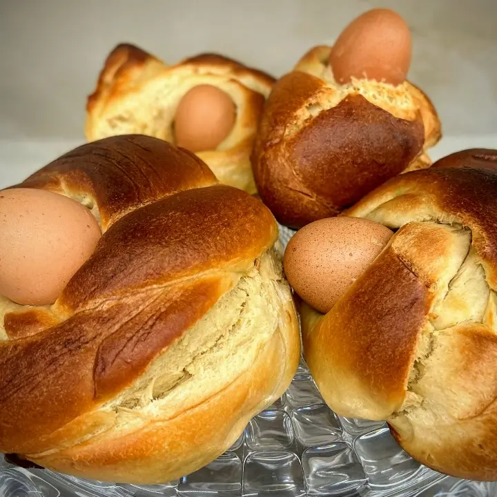 creation thumb for Sgute pasquali (traditional recipe from the Reggio province)