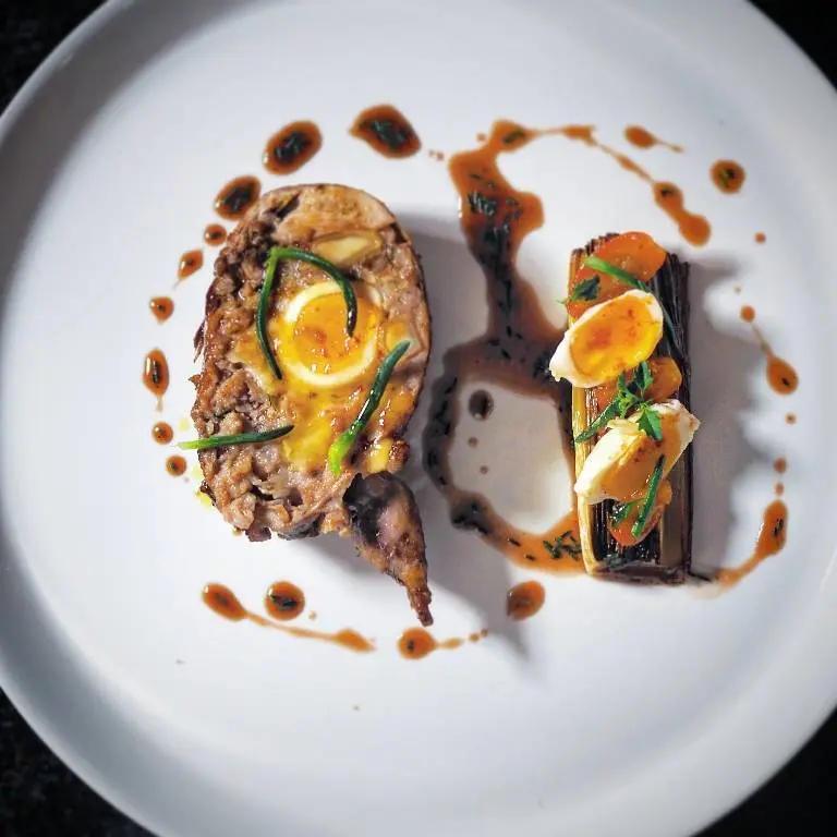 creation thumb for Quail ballotine