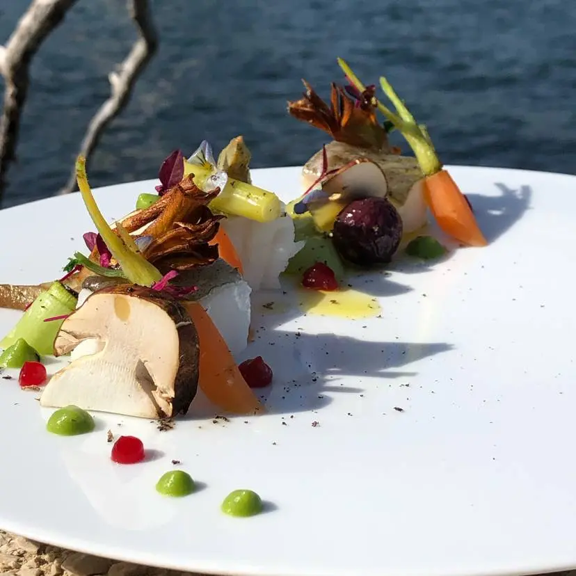 creation thumb for Cod fillet with artichoke crisps, carrot and burnt leek