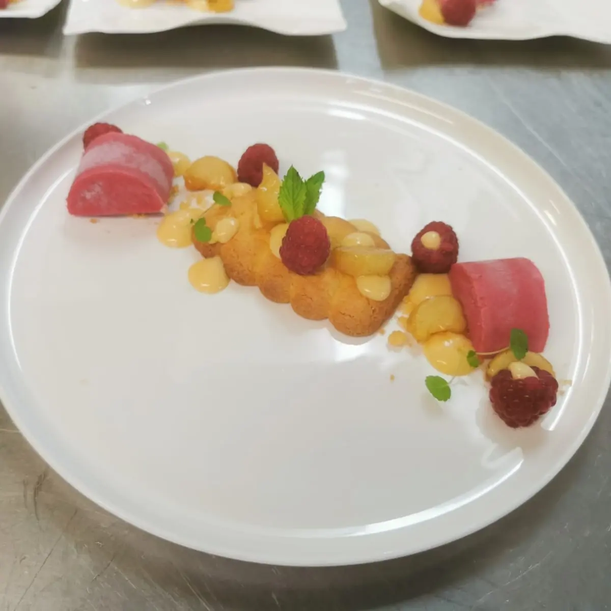 creation thumb for Sablé Breton | Raspberry | Vineyard peach | Kefir
