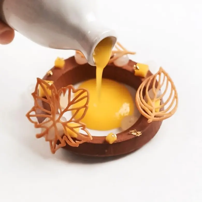 creation thumb for Dark chocolate mousse, lime gel, mango, crunchy tuile