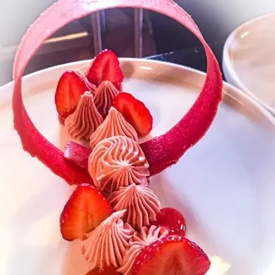 creation thumb for Around the strawberry