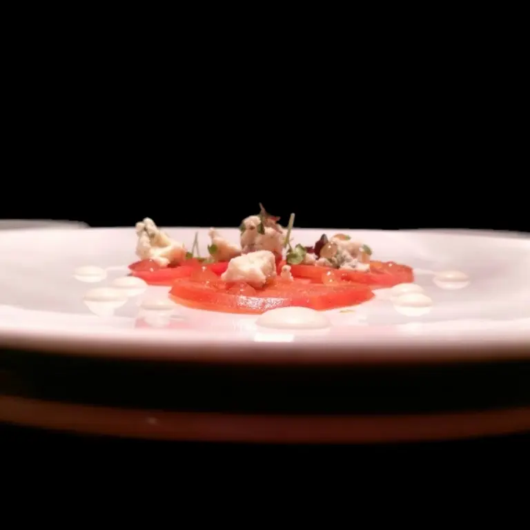 creation thumb for Tomate/Gorgonzola/Roquefort/Holunder/Thymian/Huile d'olive