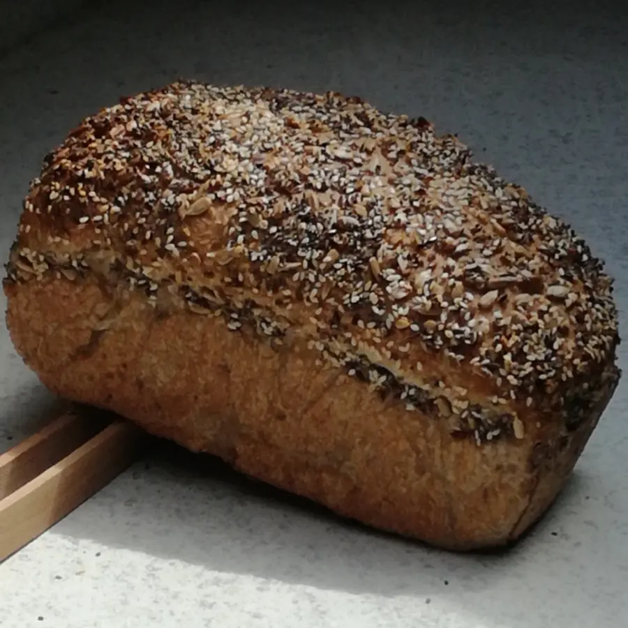 creation thumb for Korn-Sandwich Brot