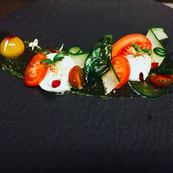 creation thumb for Farbige Tomaten,  Büffelmozzarella , Basilikum, Gurke