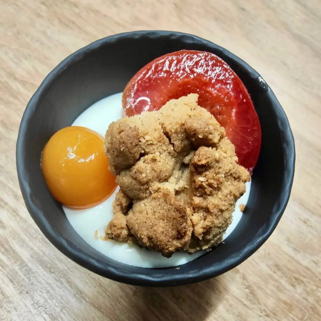 creation thumb for Apricot and verbena yoghurt