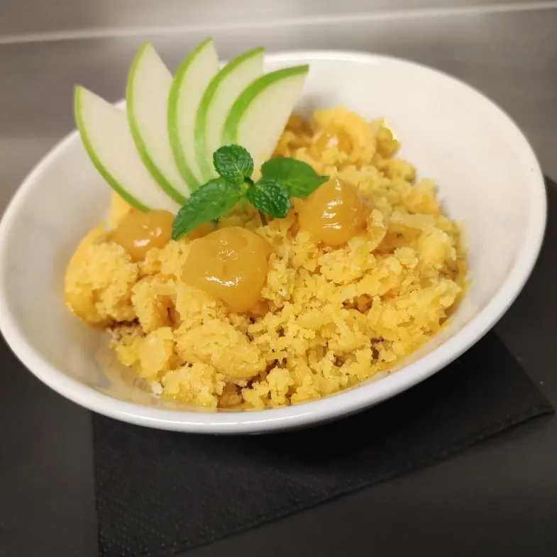 creation thumb for Grüner Apfel Ingwer Gewürz-Crumble Passionsfrucht-Sorbet