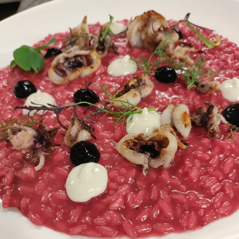 creation thumb for Rote-Rüben-Risotto mit Tintenfisch und süßem Gorgonzola