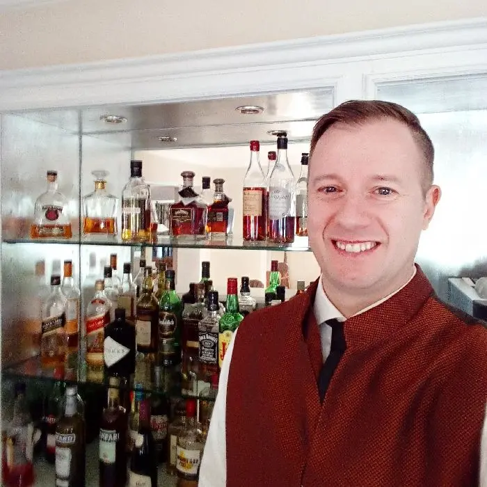 creation thumb for Barman life motive