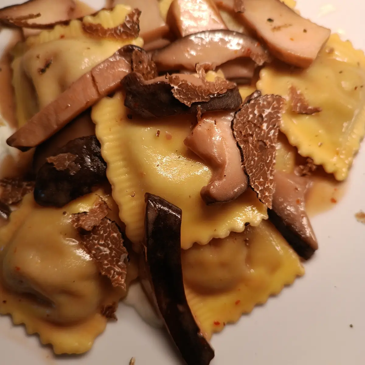 creation thumb for Totrello of meat, porcini mushrooms and truffle 🫡