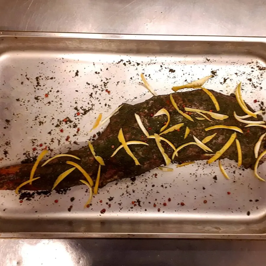 creation thumb for Paletilla de corzo marinada al horno