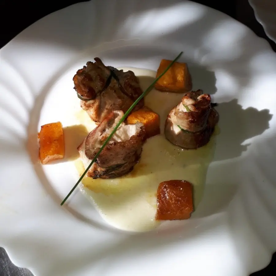 creation thumb for Saccottini di vitello su crema di sedano rapa e zucca al forno caramellata