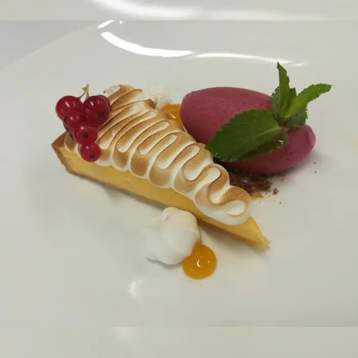 creation thumb for Zitronen- Tartelettes mit Casis Sorbet
