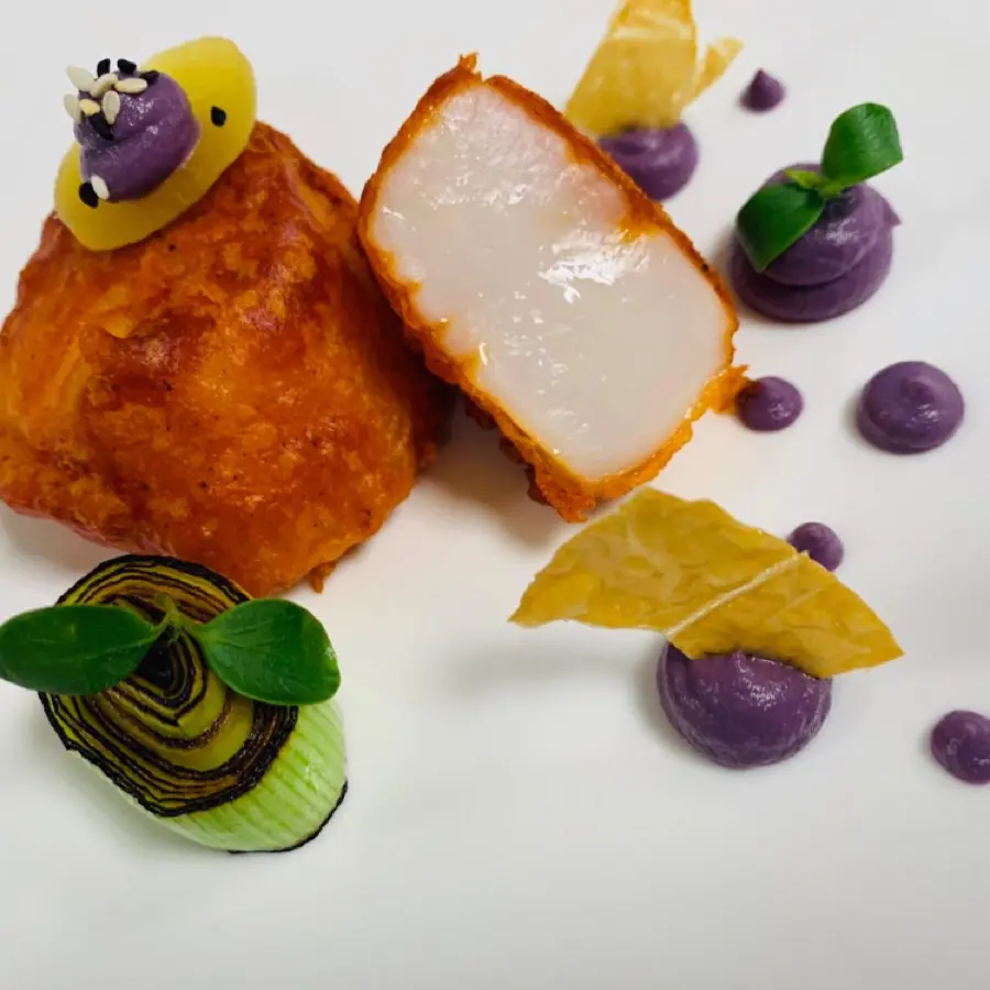 creation thumb for Butter Scallop massala with pickled red cabbage and mango chips