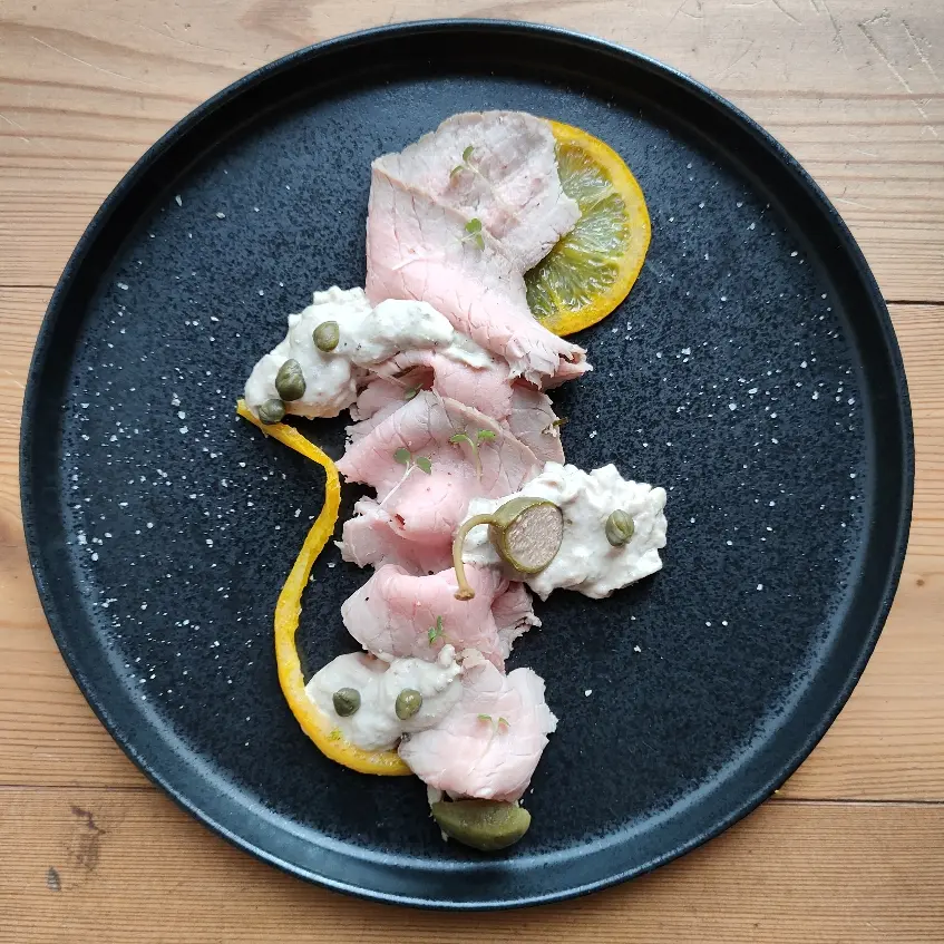 creation thumb for Vitello Tonnato with fermented Lemons