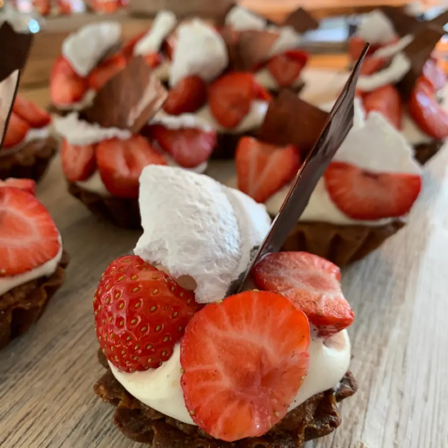 creation thumb for Strawberry tarts