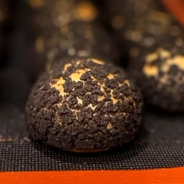 creation thumb for Chocolate Cream Puffs 🍫