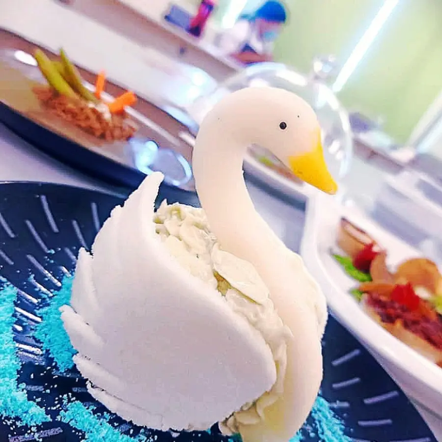creation thumb for The Swan Lake