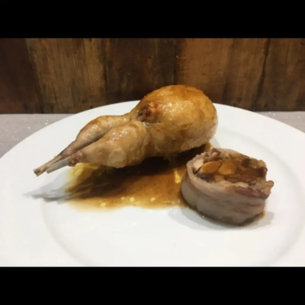 creation thumb for Perdiz sin hueso rellena de foie con terrina interior