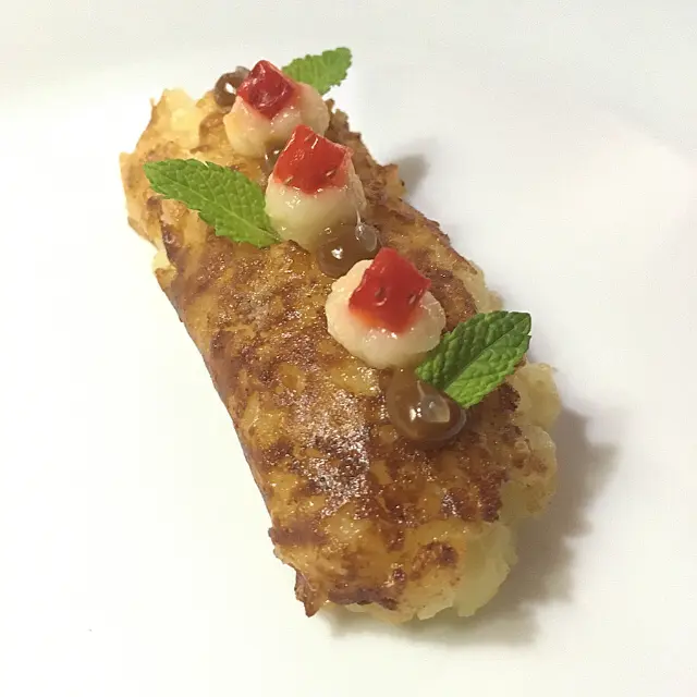 creation thumb for “Socarrat dulce”de Arroz con leche,crema de Limon,Caviar Citrico,fresa y Canela