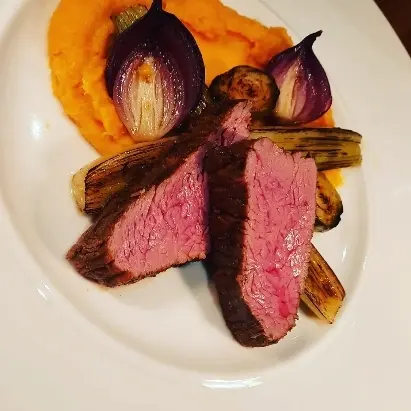 creation thumb for Bürgermeisterstück/Onion Vegetable/Sweet Potato/Veal Jus