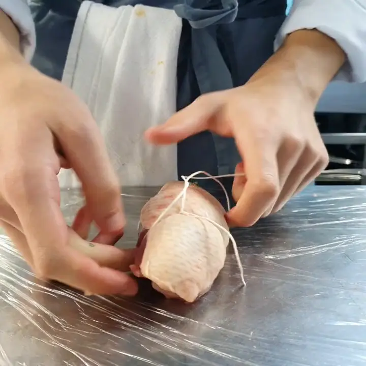 creation thumb for Enten-Poulet-Roulade