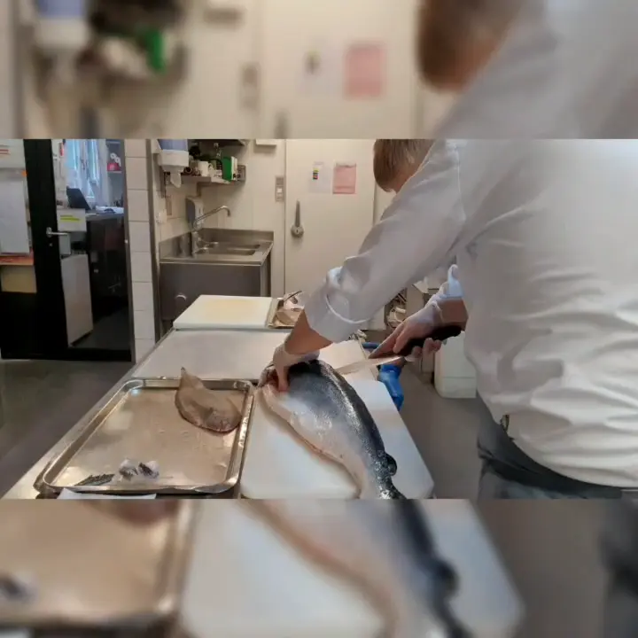 creation thumb for Lachs filetieren...
