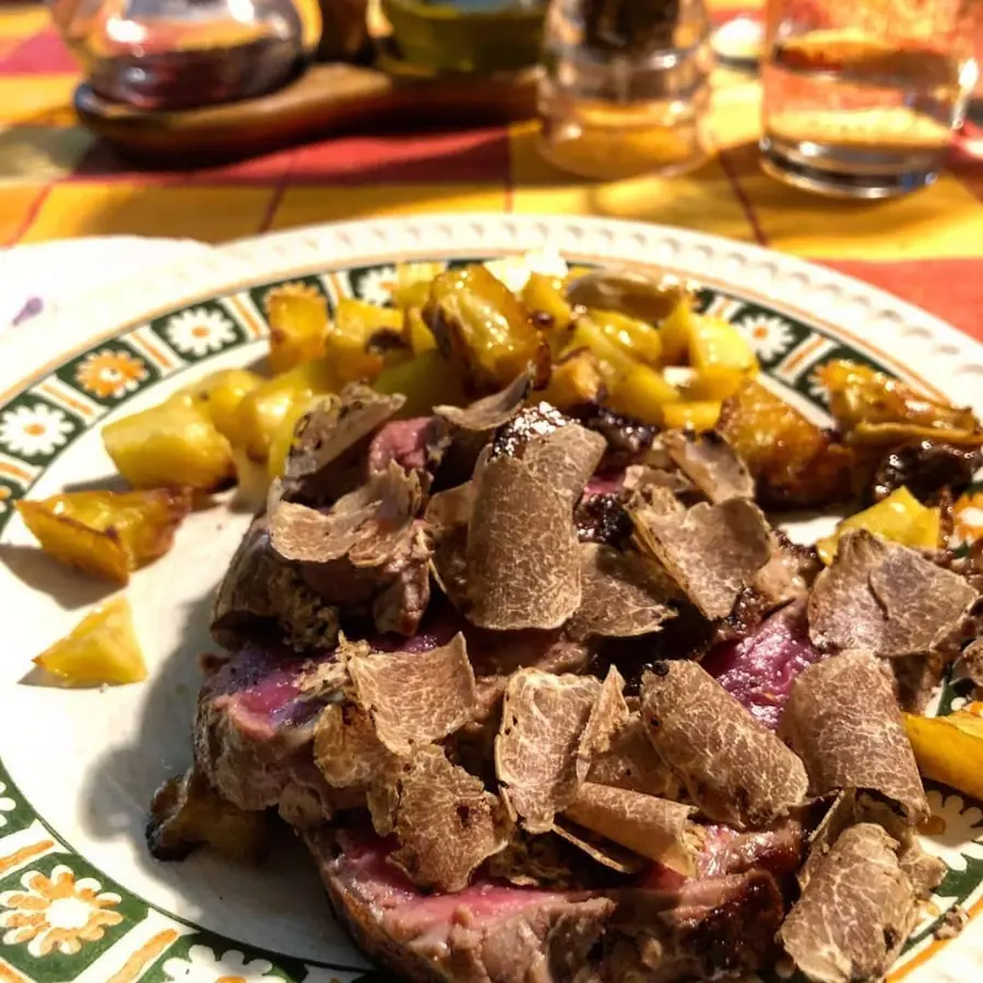 creation thumb for Comfort food: White truffle and meat.